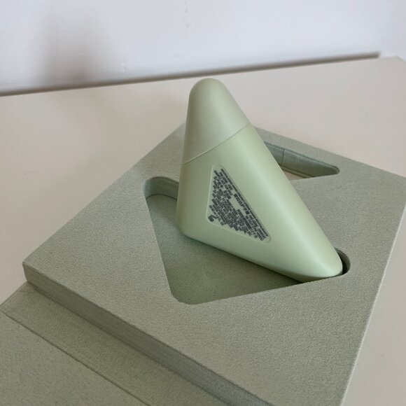 Prada Beauty Hand Cream 1.6oz in Limited Edition Packaging - Picture 5 of 7